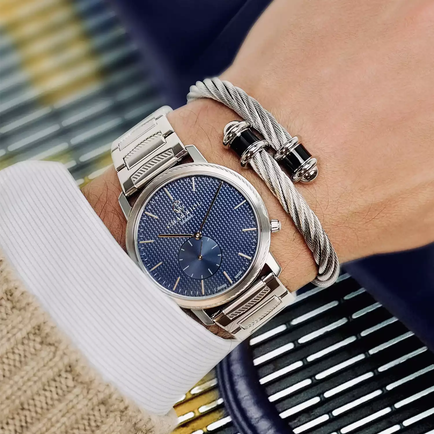 CELTIC® LEGACY, 40MM, QUARTZ CALIBRE, BLUE "CLOUS DE PARIS" DIAL, STEEL BEZEL, METAL BRACELET - Image 5