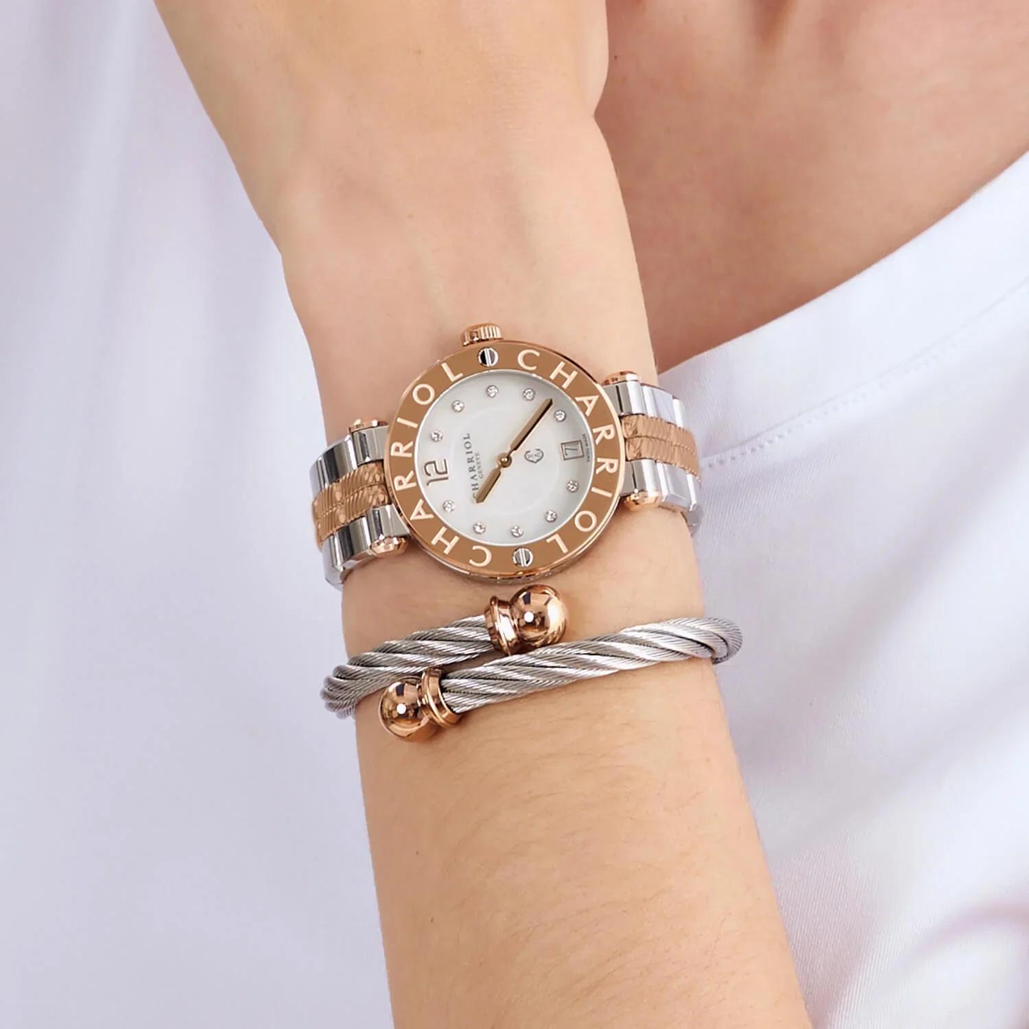NAVIGATOR CRUISE, 36MM, QUARTZ CALIBRE, WHITE MOTHER-OF-PEARL WITH 10 DIAMONDS DIAL, STEEL ROSE GOLD PVD "CHARRIOL CHARRIOL" WITH 2 SCREWS BEZEL, METAL BICOLOR INTERCHANGEABLE BRACELET - Image 4